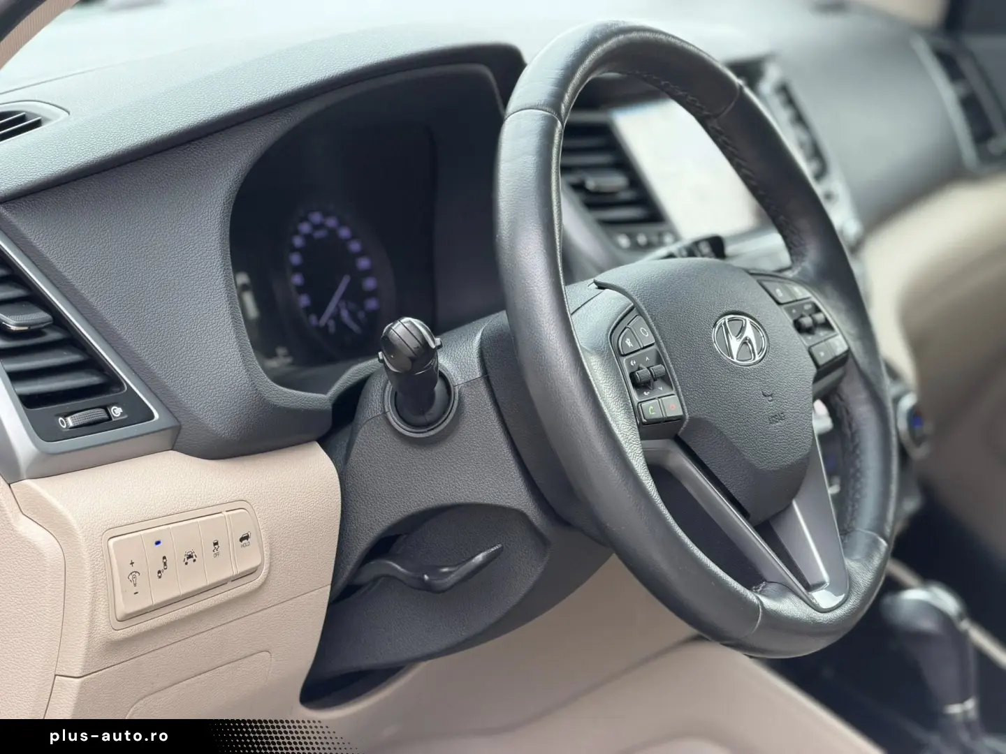 Hyundai Tucson 2.0 CRDI 4WD 6AT Premium