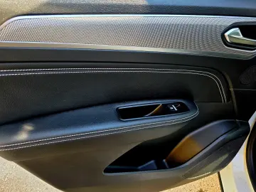 RENAULT ARKANA 1.6 E-Tech 145CP Intens