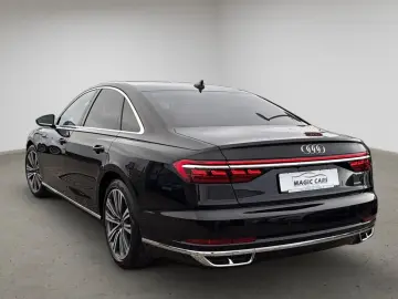 AUDI A8 50 TDI quattro Pano Luft Softclose B&O 360