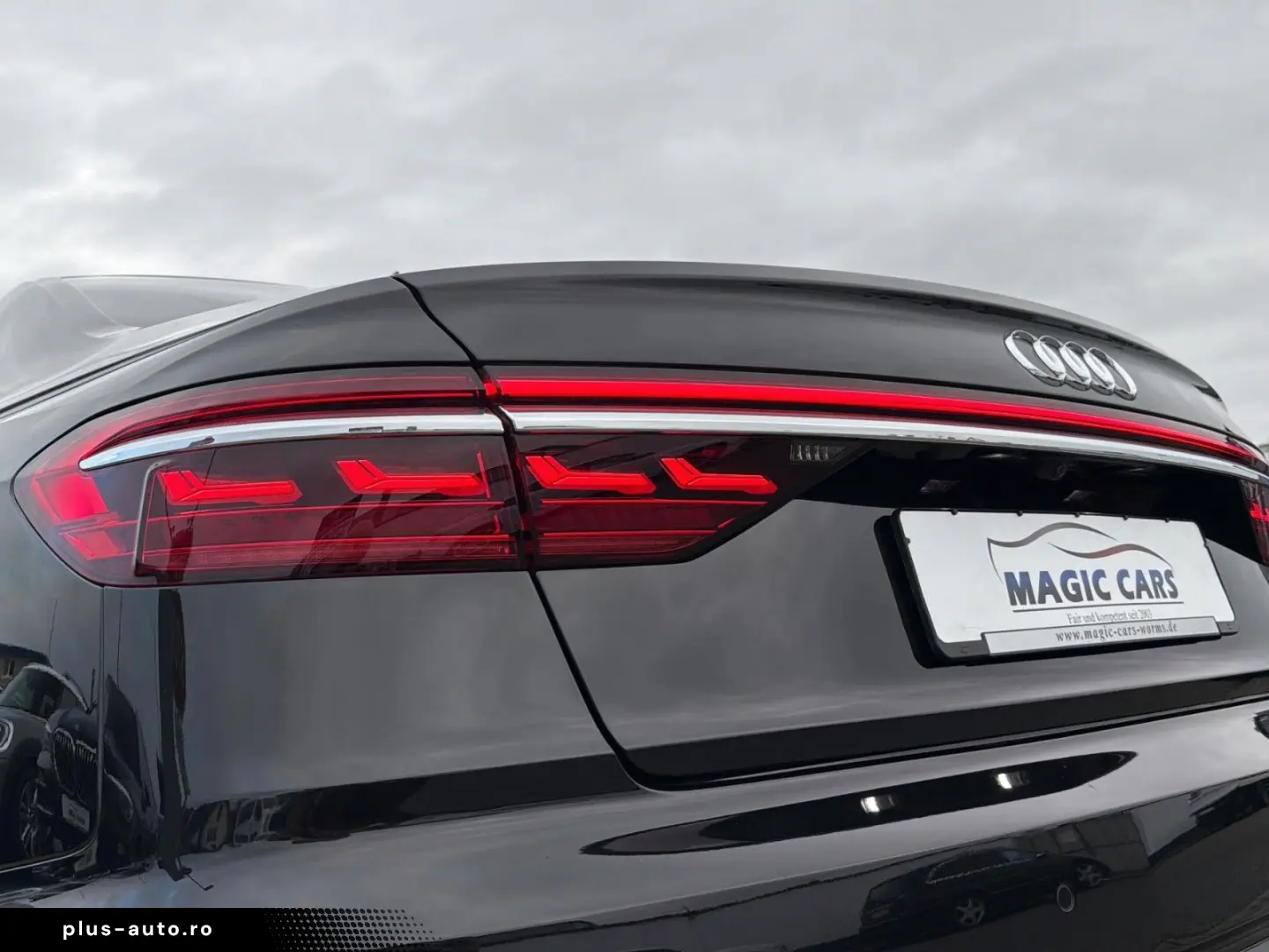 AUDI A8 50 TDI quattro Pano Luft Softclose B&O 360