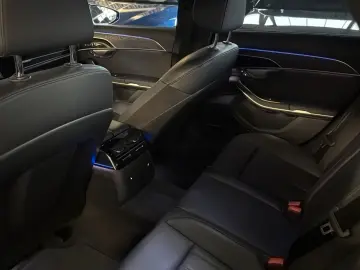 AUDI A8 50 TDI quattro Pano Luft Softclose B&O 360
