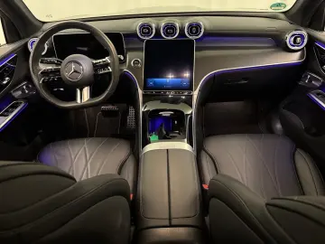 MERCEDES-BENZ GLC 220 d AMG Line