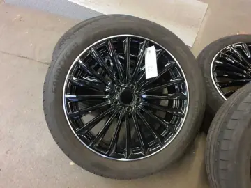 MERCEDES-BENZ GLC 220 d AMG Line