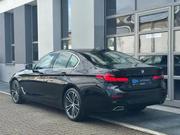 BMW 520d xDr  ACC DRIVING 4-ZONEN KL. KAM HiFi LEDER