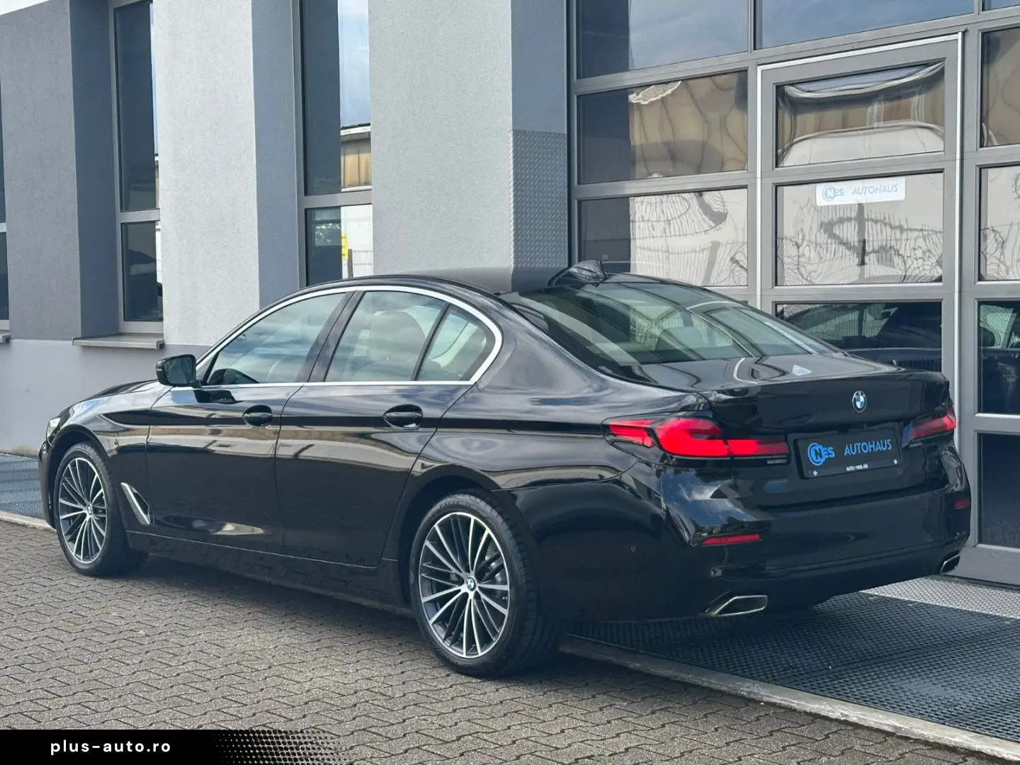BMW 520d xDr  ACC DRIVING 4-ZONEN KL. KAM HiFi LEDER