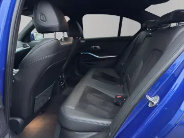 BMW 320d xDrive M Sport Facelift Shadow Kamera Live