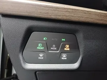 SEAT Leon Sportstourer XCELLENCE 2.0 TDI DSG7