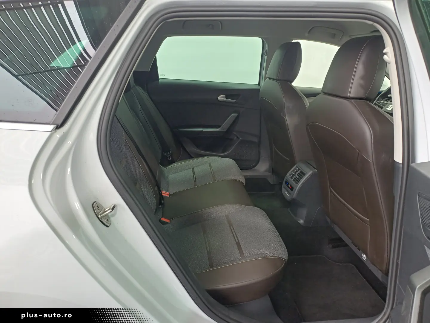 SEAT Leon Sportstourer XCELLENCE 2.0 TDI DSG7