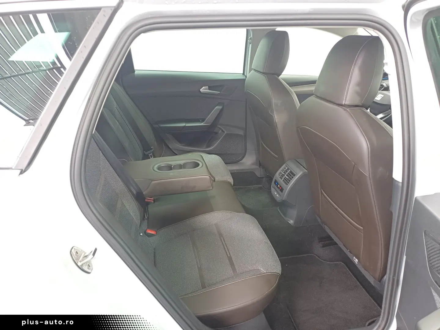 SEAT Leon Sportstourer XCELLENCE 2.0 TDI DSG7