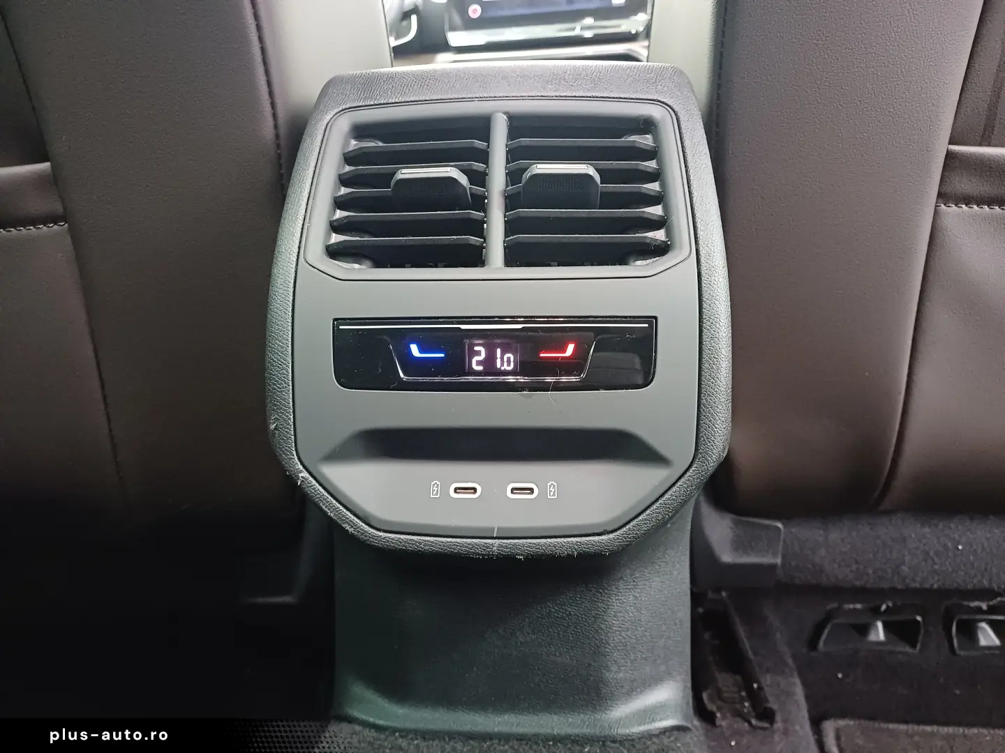 SEAT Leon Sportstourer XCELLENCE 2.0 TDI DSG7