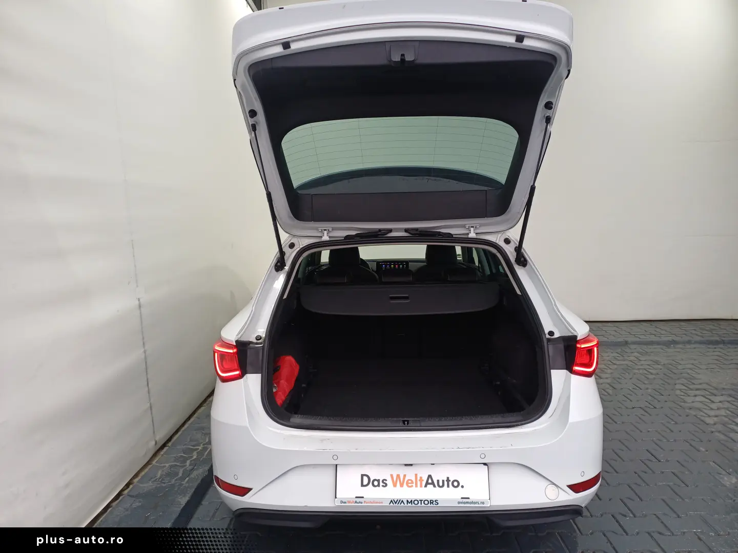 SEAT Leon Sportstourer XCELLENCE 2.0 TDI DSG7