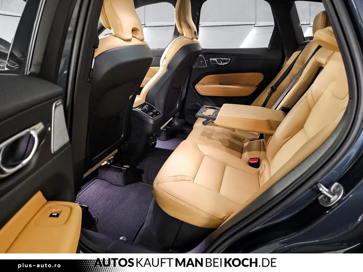 Volvo XC60B5 B AWD Ultra Dark PANO LUFT 360 HUD B&W