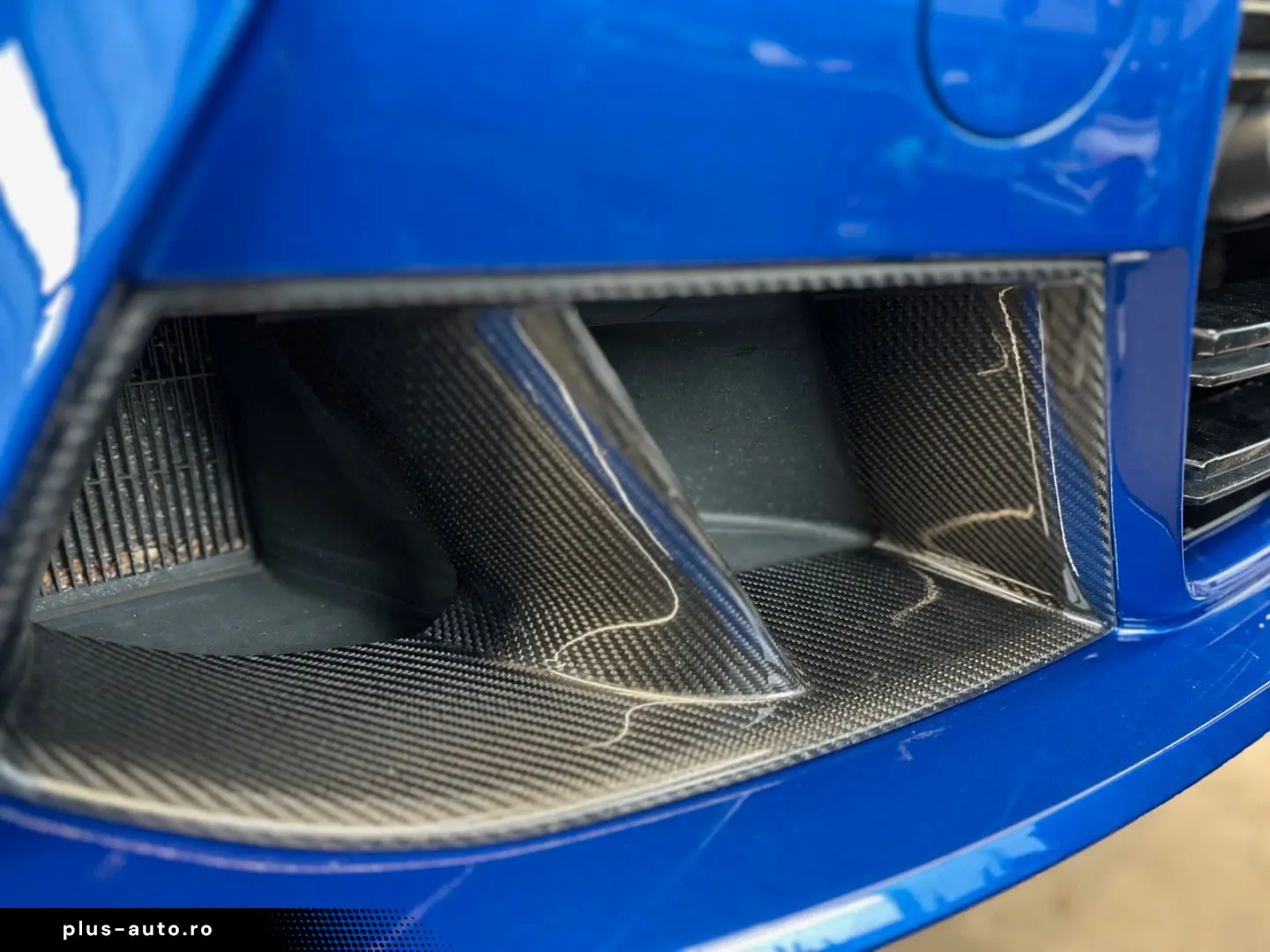 BMW M4 Cabrio xDrive Competition Carbon Paket Laser