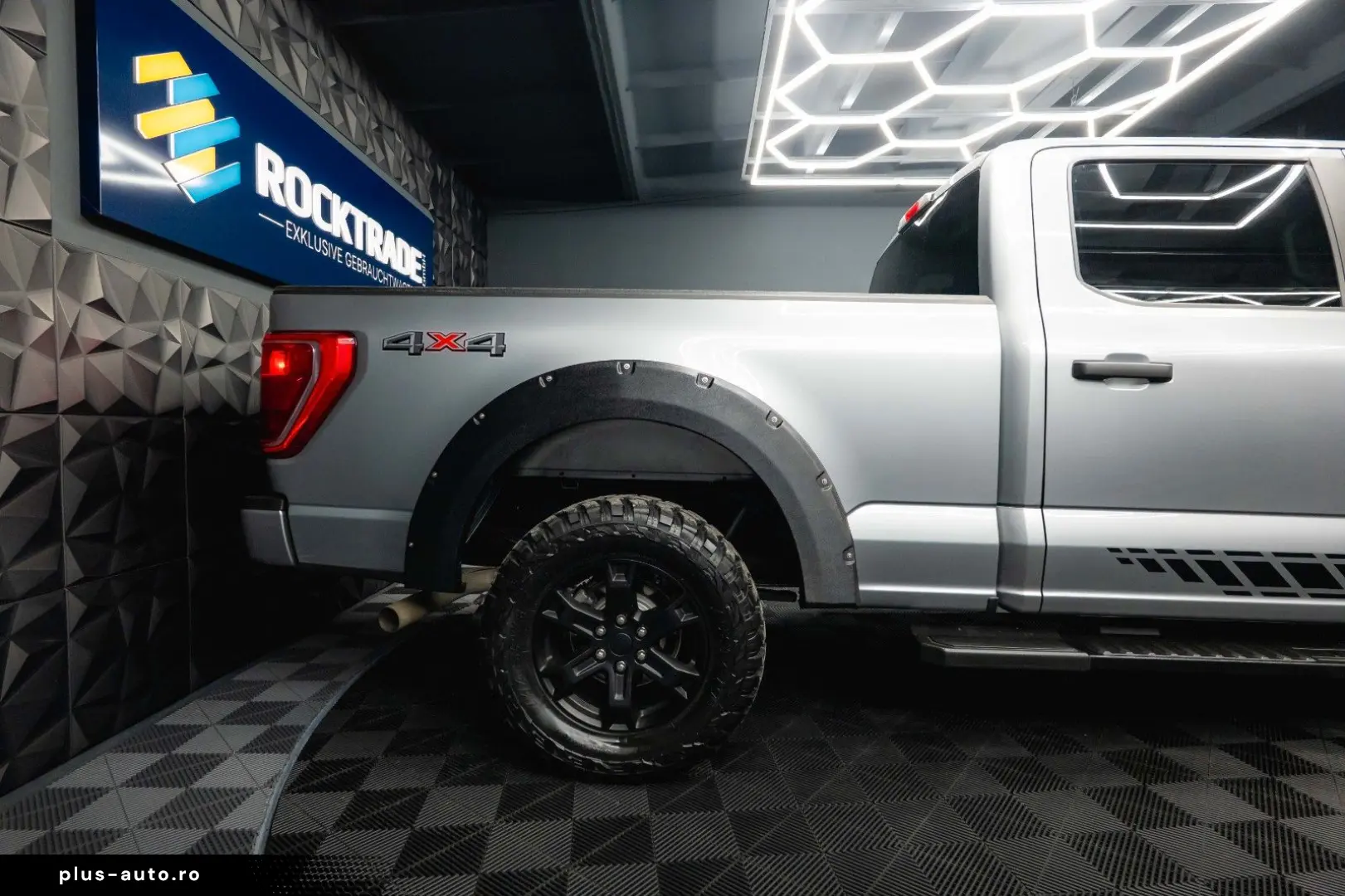 FORD F150 5.0L V8 4x4 Offroad SuperCrew RAPTOR