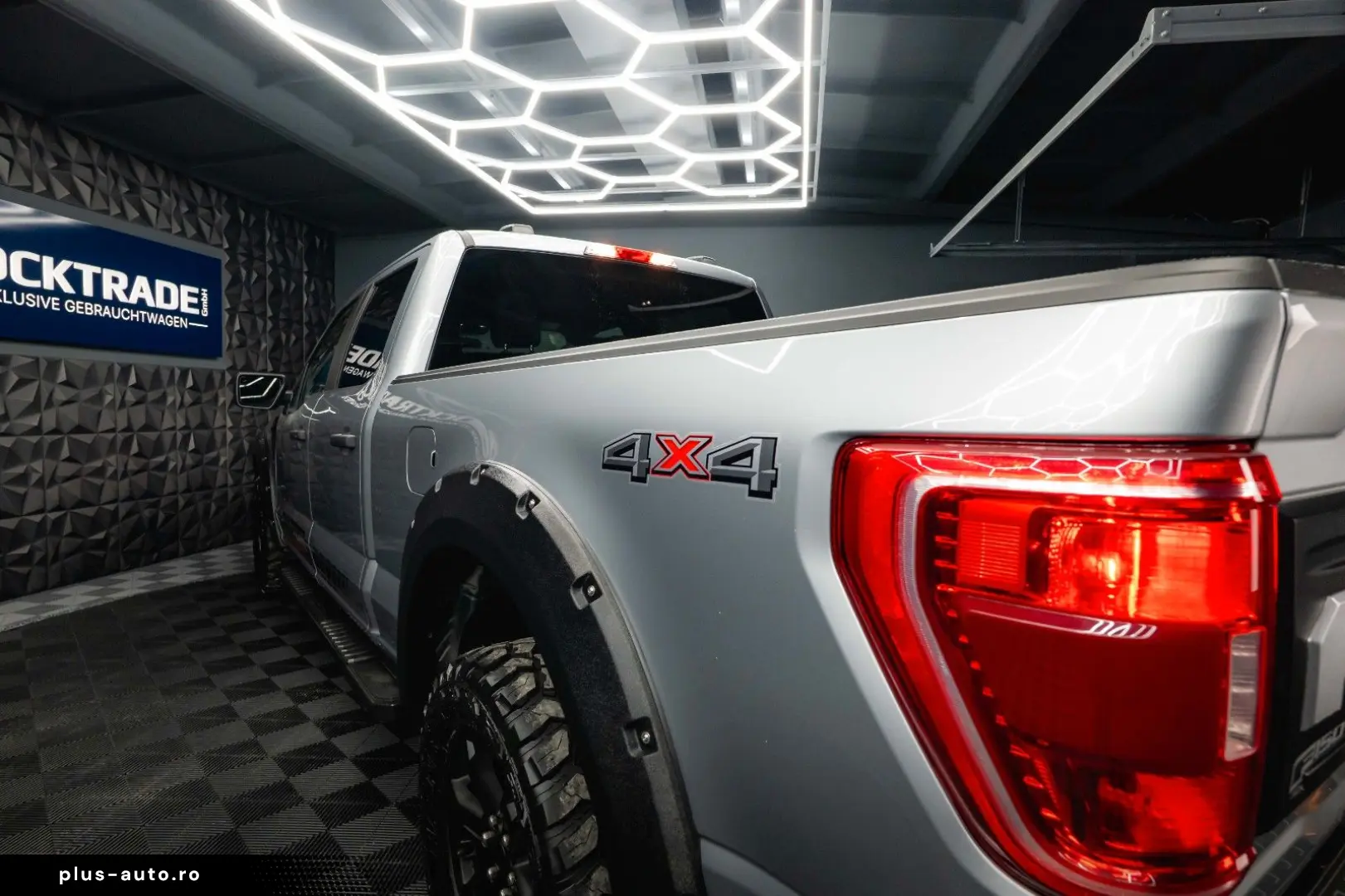 FORD F150 5.0L V8 4x4 Offroad SuperCrew RAPTOR