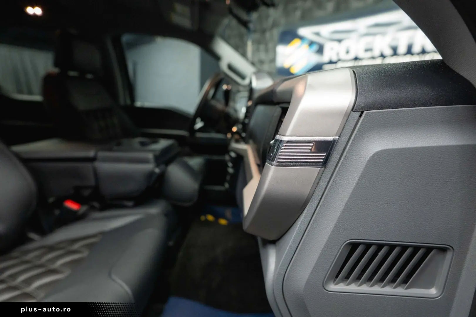 FORD F150 5.0L V8 4x4 Offroad SuperCrew RAPTOR