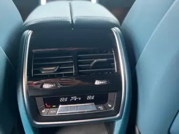 BMW XM V8 Voll! LederDeepLagoon!