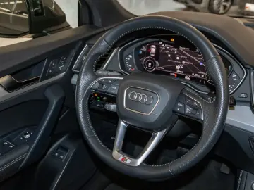 AUDI Q5 50 TFSI e quattro S line Pano VirtCo ACC 360