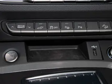 AUDI Q5 50 TFSI e quattro S line Pano VirtCo ACC 360