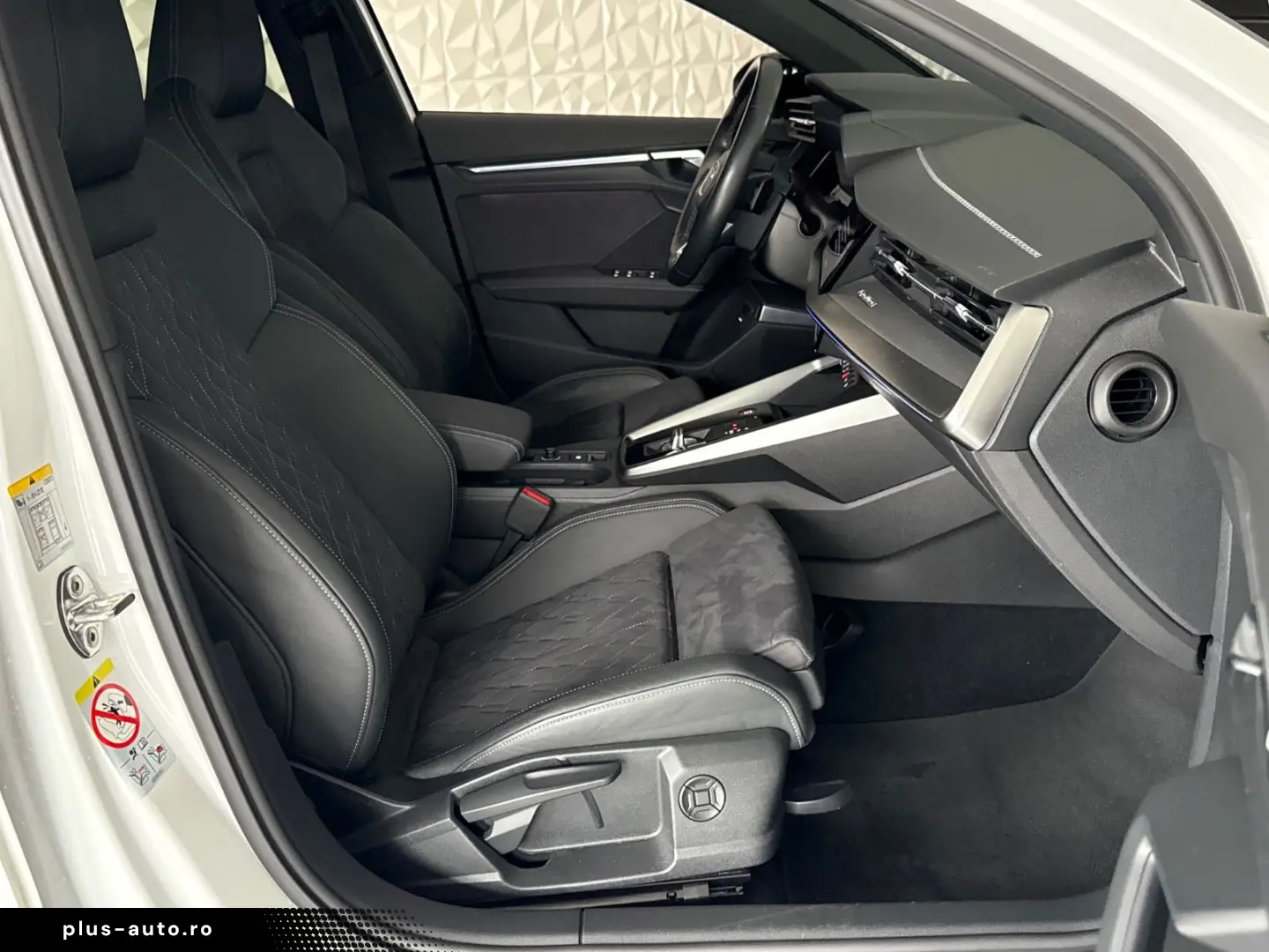 AUDI S3 Lim. 2.0 TFSI quattro PANO LED-MATRIX B&O TOT