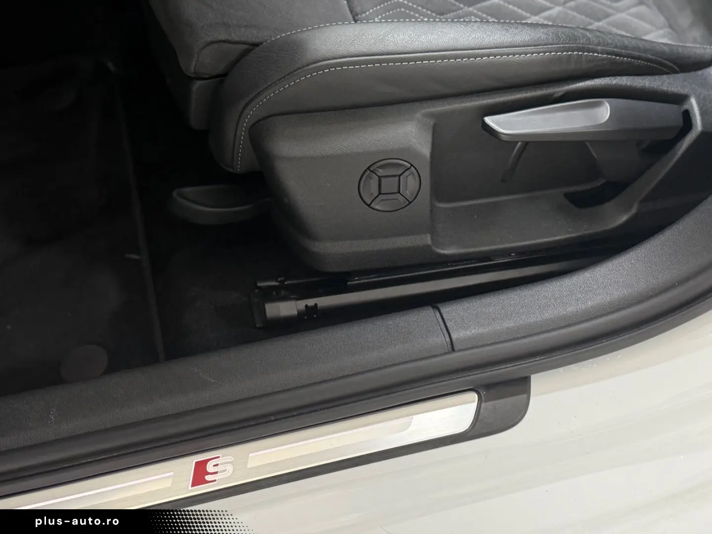 AUDI S3 Lim. 2.0 TFSI quattro PANO LED-MATRIX B&O TOT