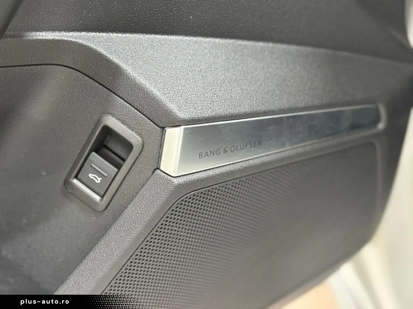 AUDI S3 Lim. 2.0 TFSI quattro PANO LED-MATRIX B&O TOT