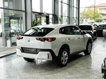 BMW X2 sDrive 20i Komfortzugang Kamera