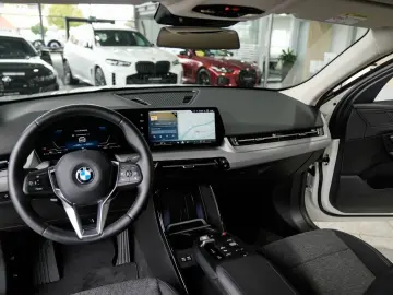 BMW X2 sDrive 20i Komfortzugang Kamera