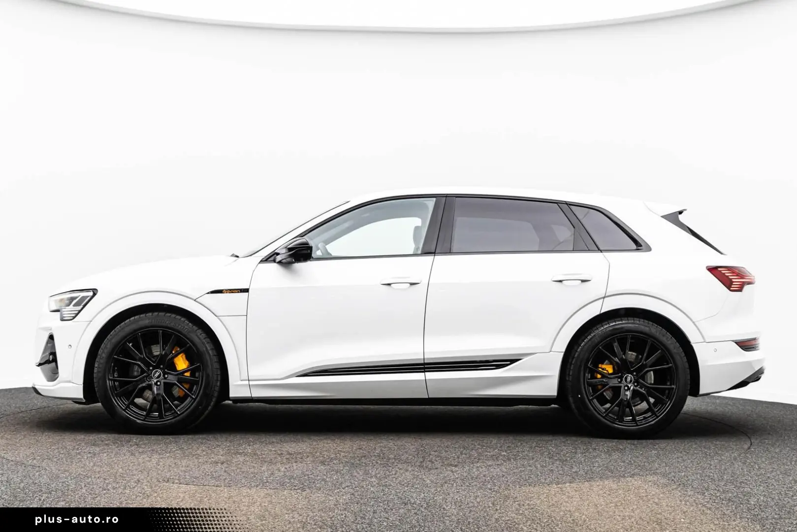 AUDI E-TRON 55 2x S LINE BLACK MATRIX ACC PANO 360