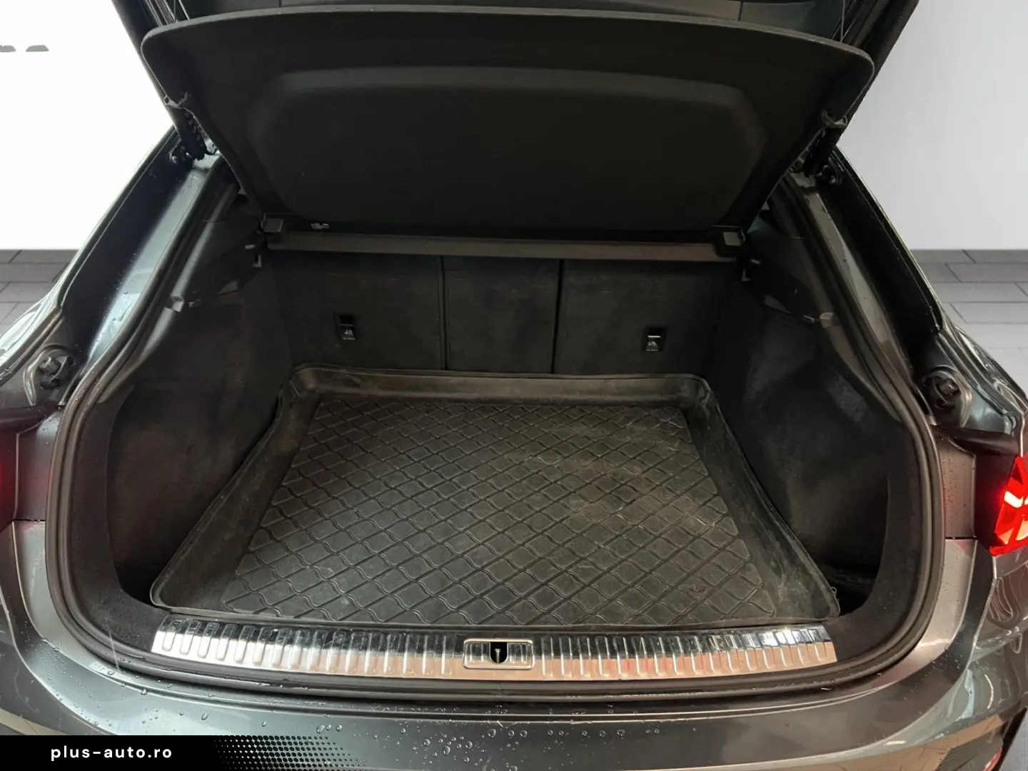 AUDI Q3  Sportback 40 2.0 TDI quattro  S line  20 Zol