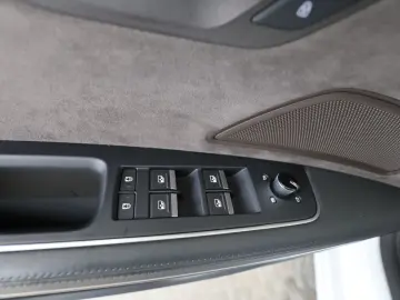 AUDI A8 50 TDI quattro L  Pano B&O LUFT Laser StandH