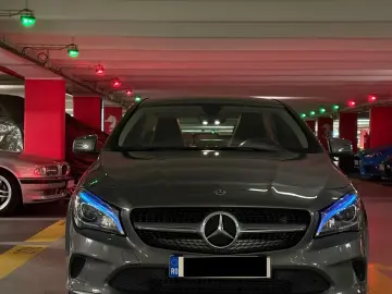 Mercedes-Benz CLA 180