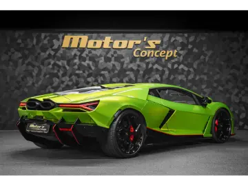 LAMBORGHINI Revuelto AD PERSONAM - VERDE CITREA   ROSSO MARS
