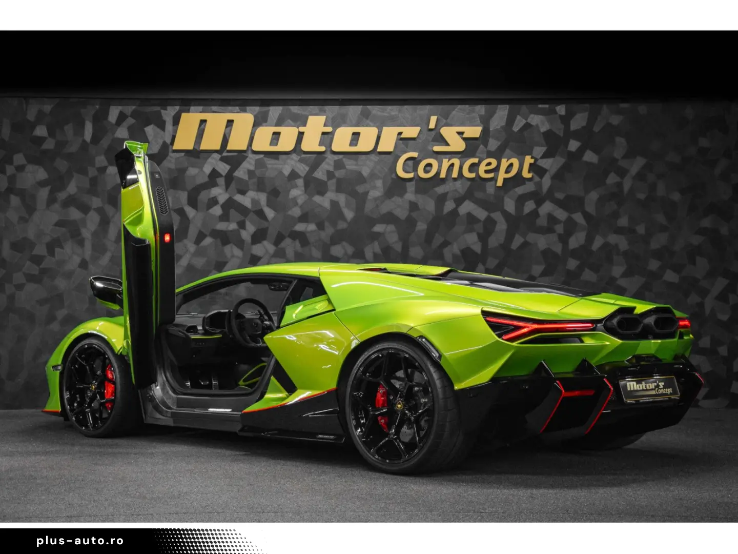 LAMBORGHINI Revuelto AD PERSONAM - VERDE CITREA   ROSSO MARS