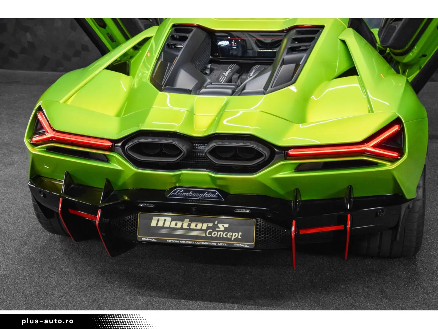 LAMBORGHINI Revuelto AD PERSONAM - VERDE CITREA   ROSSO MARS