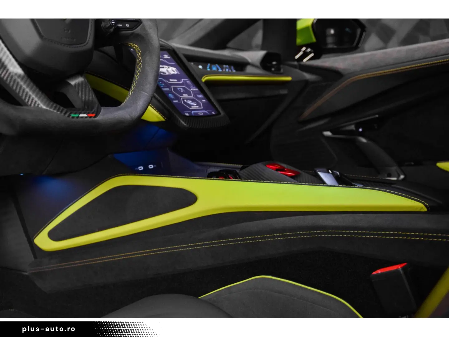 LAMBORGHINI Revuelto AD PERSONAM - VERDE CITREA   ROSSO MARS