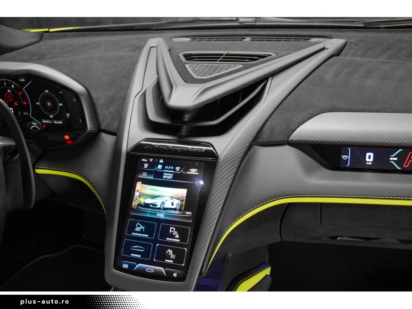 LAMBORGHINI Revuelto AD PERSONAM - VERDE CITREA   ROSSO MARS