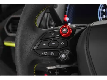 LAMBORGHINI Revuelto AD PERSONAM - VERDE CITREA   ROSSO MARS