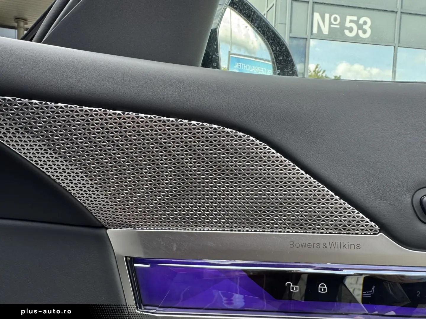 BMW M760e xDrive M Sport PANO-SKY Autom.Tür Massage