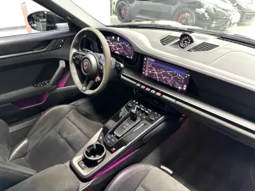 PORSCHE 992-911 CARRERA GTS CABRIO BOSE® HA-LENKUNG 21