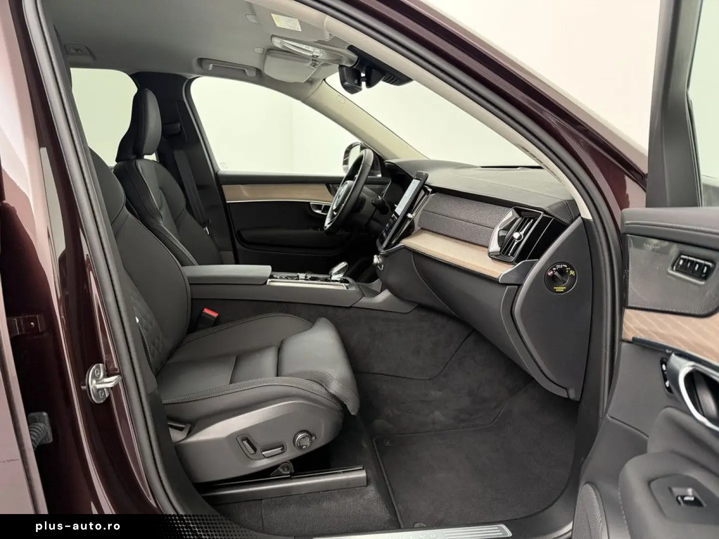 VOLVO XC90 2.0 Plus Bright Recharge Plug-In Hybrid AWD