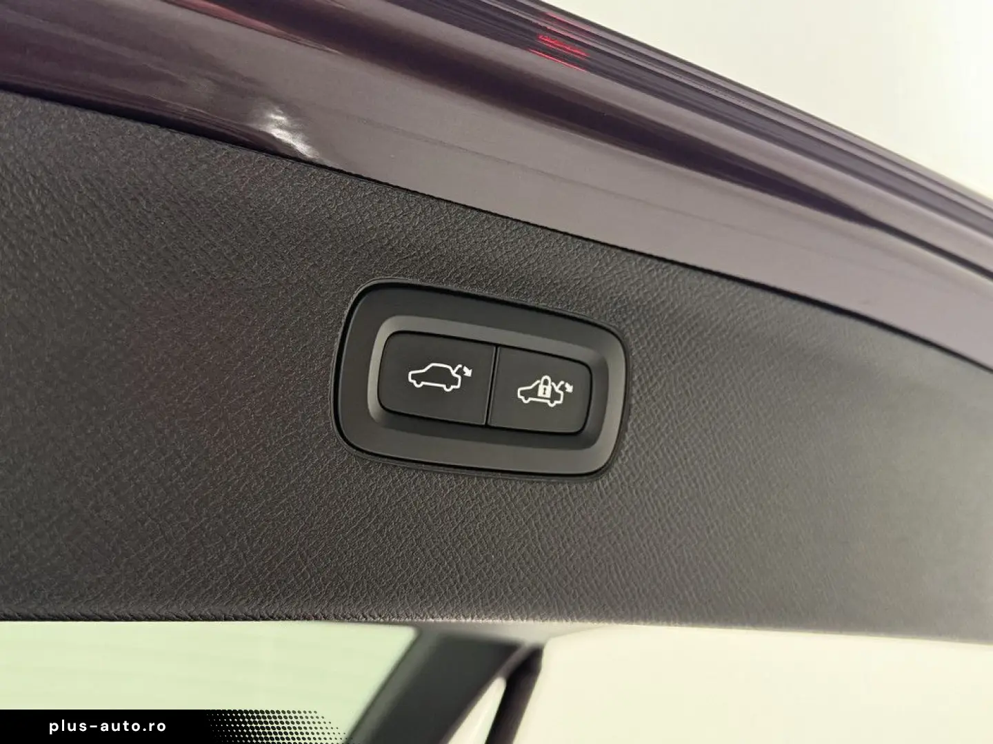 VOLVO XC90 2.0 Plus Bright Recharge Plug-In Hybrid AWD