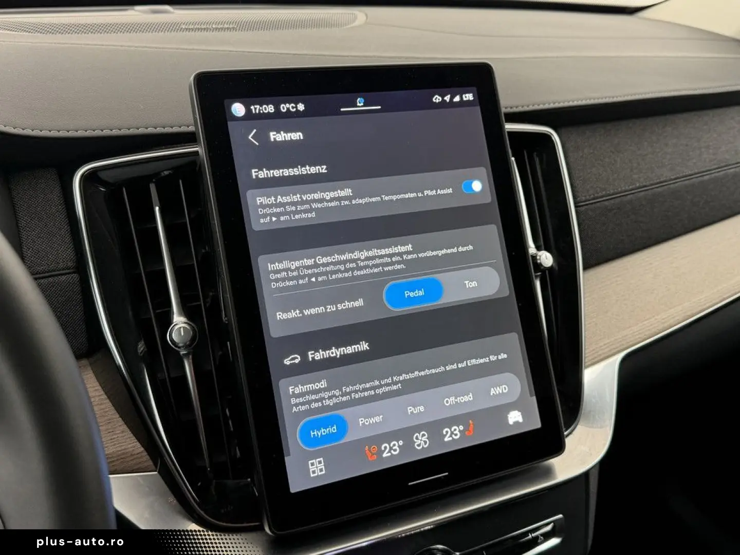 VOLVO XC90 2.0 Plus Bright Recharge Plug-In Hybrid AWD