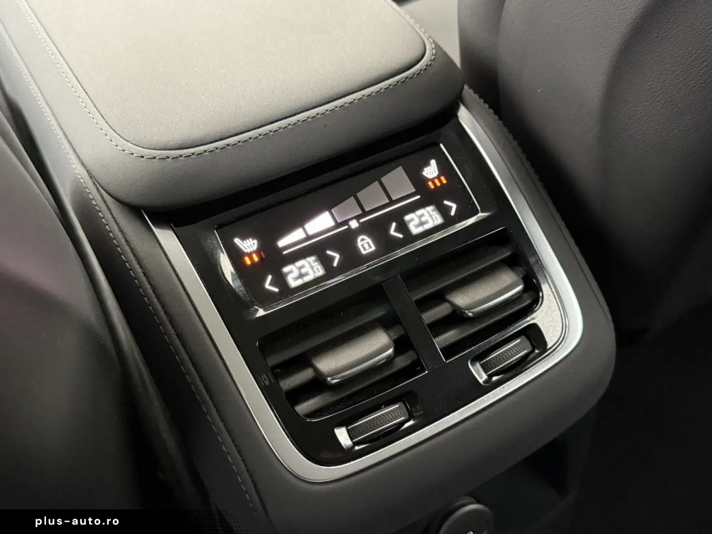 VOLVO XC90 2.0 Plus Bright Recharge Plug-In Hybrid AWD