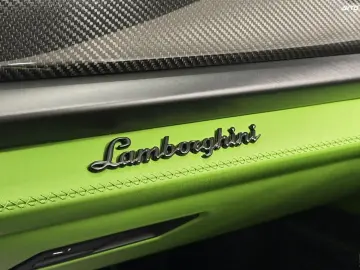 LAMBORGHINI URUS SE-800HP-COOL-SEA-MASSAGE-NIGHT-BANG-SOFT-C