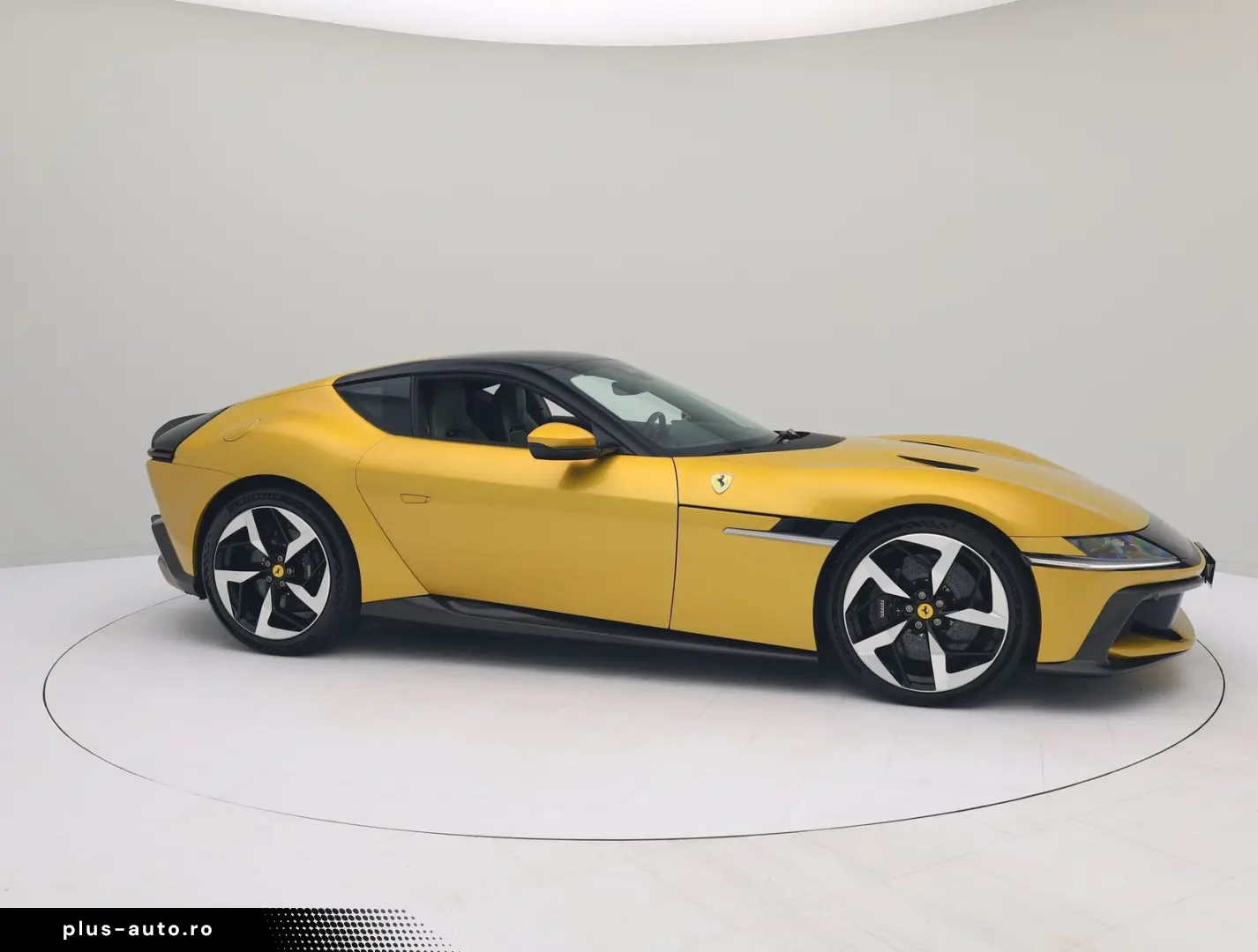 FERRARI 12Cilindri - CARBON - FERRARI HAMBURG