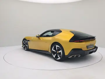 FERRARI 12Cilindri - CARBON - FERRARI HAMBURG