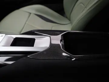 FERRARI 12Cilindri - CARBON - FERRARI HAMBURG