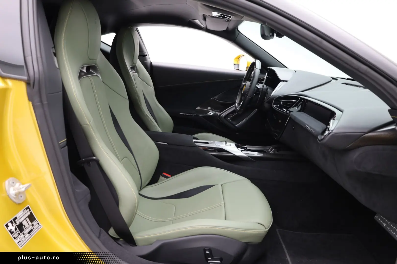 FERRARI 12Cilindri - CARBON - FERRARI HAMBURG