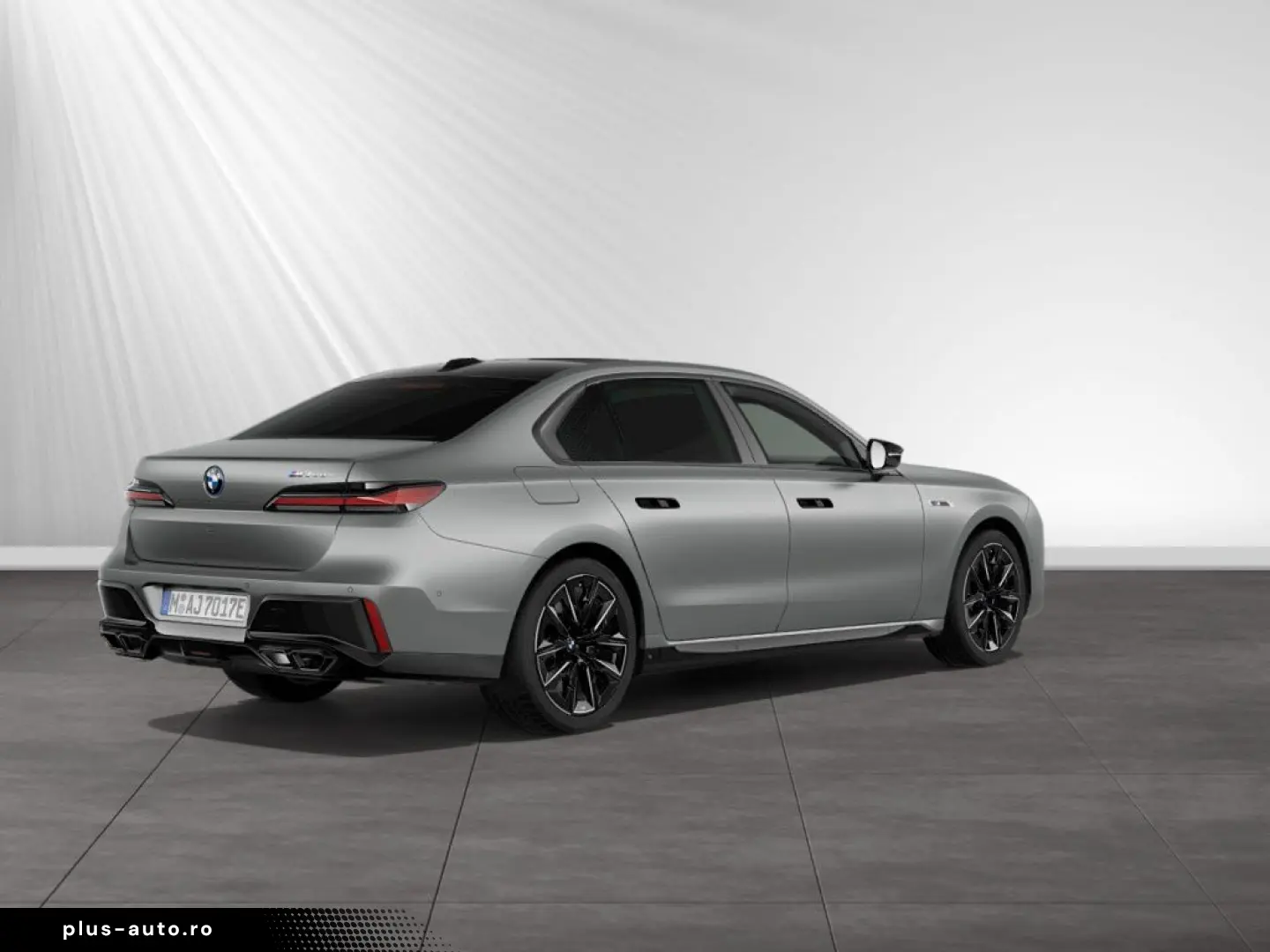 BMW M760e xDrive FrozenPureGrey SkyLounge Autobahnas